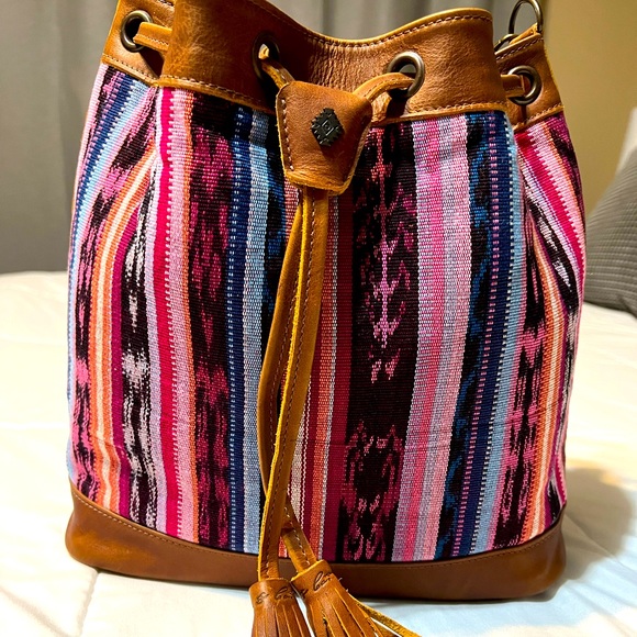 Nena & Co Handbags - Nena & Co Pitaya Médium Bucket